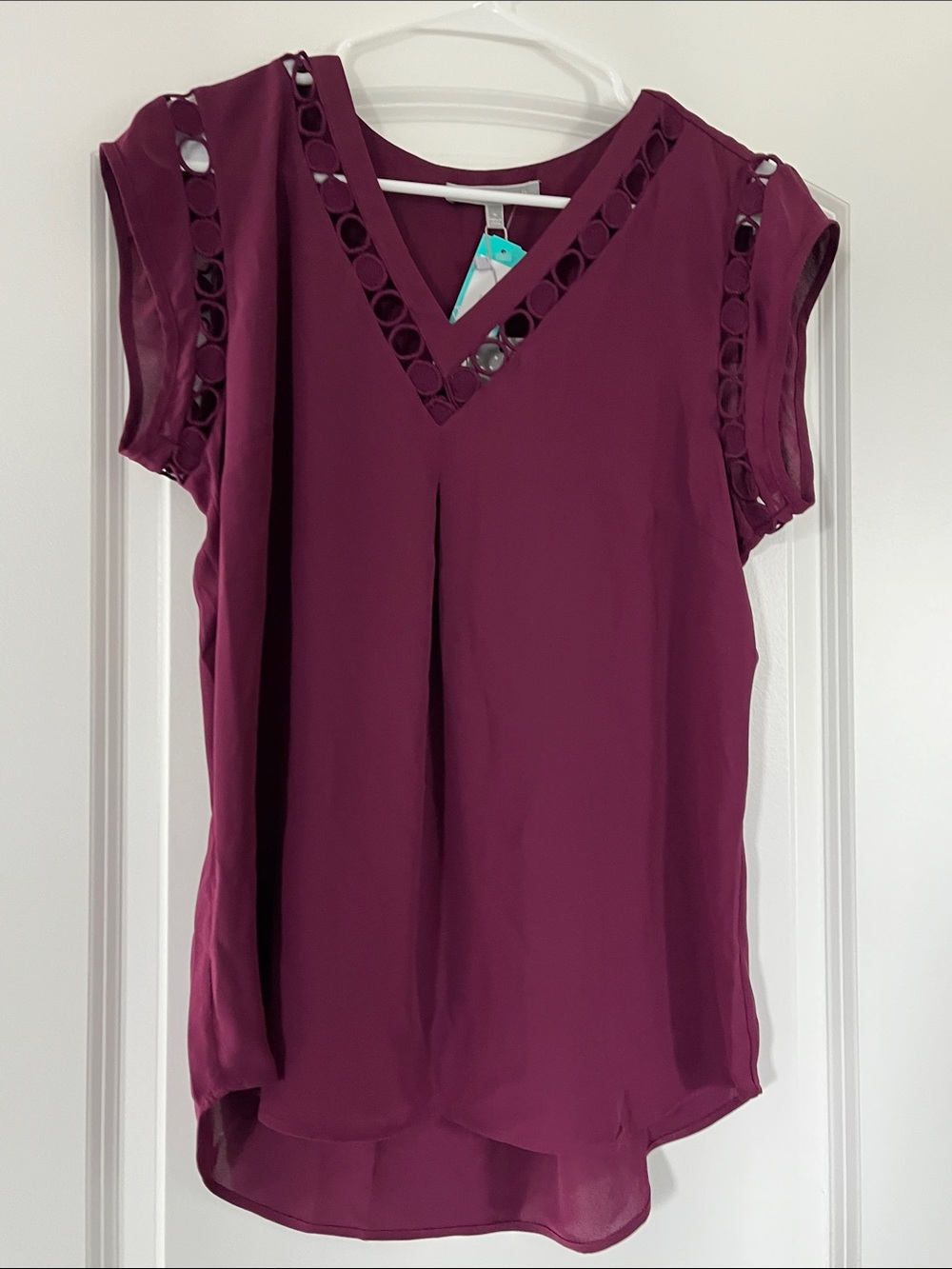 Women’s V-Neck Cutout Trim Blouse in Burgundy